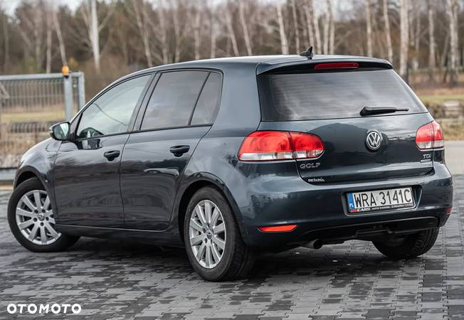 Volkswagen Golf - 9