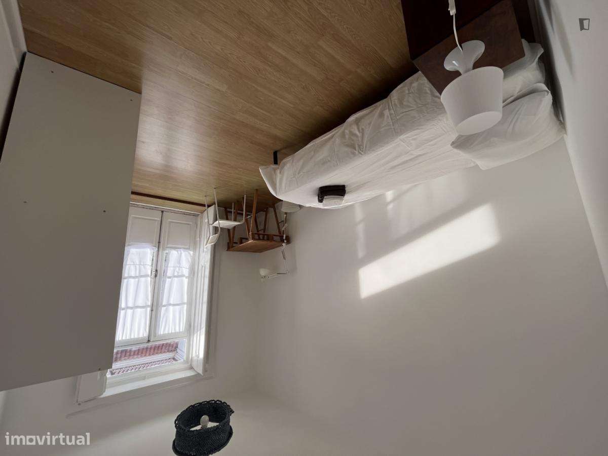 Quarto - localizado em Baixa Lisbon - Grande imagem: 4/10