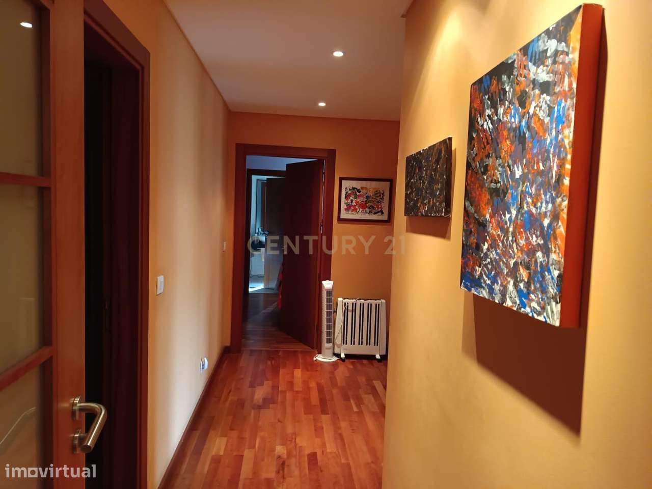 Terraços da Ponte - T3  com Varanda, Box e Vista Tejo-9