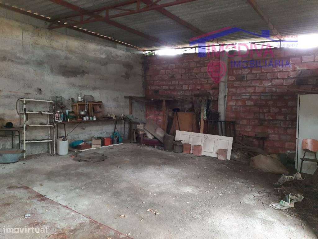 Edifício para transformar, em Figueiró dos Vinhos - Grande imagem: 2/8