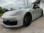 Porsche Panamera 4 E-Hybrid - 10