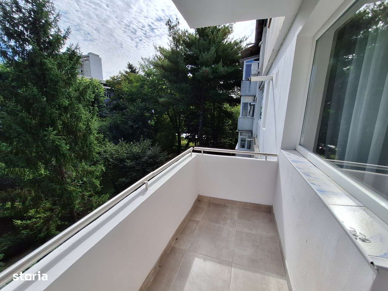 Apartement complet renovat! 3 camere etaj 3, zona Cornisa-Bacau - Imagine principală: 5/12