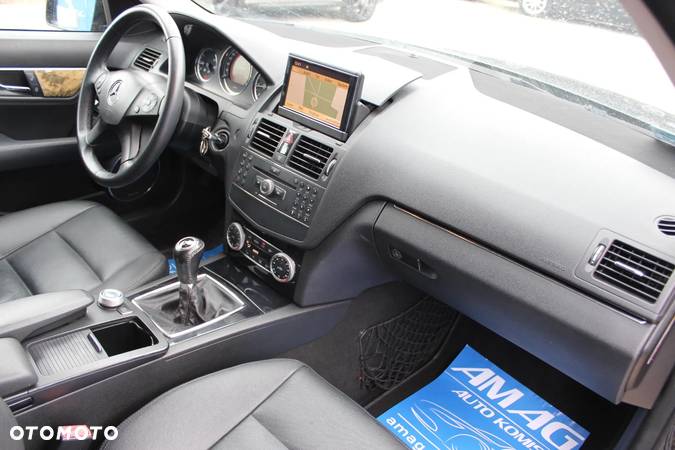 Mercedes-Benz Klasa C 220 CDI BlueEff Classic - 16