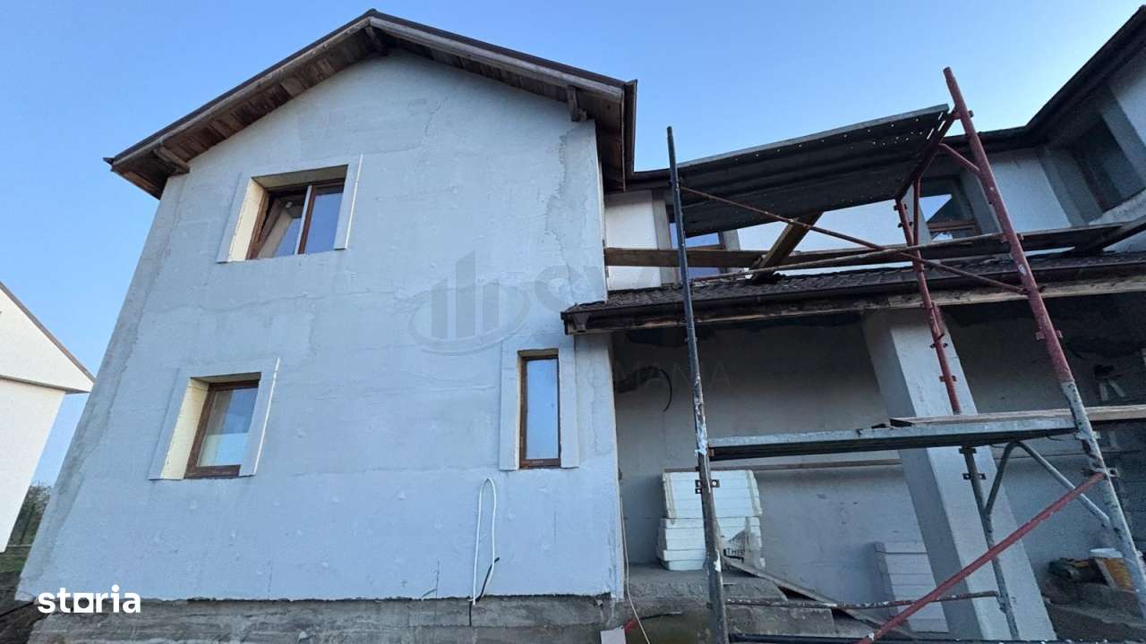Casa duplex cu 2 locuri de parcare - Imagine principală: 5/15
