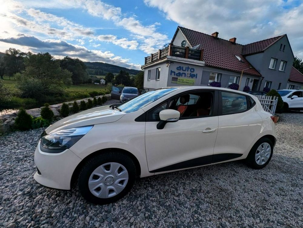 Renault Clio IV (2012-2018) 1.2 16V 75 Expression 2015