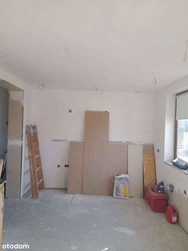 Dom wolnostojący z działką, w trakcie wykańczania,-14