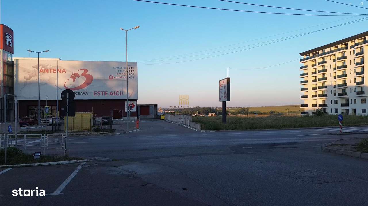 Teren 8300 mp la E85 Intrare in Suceava De Vanzare - Imagine principală: 2/12