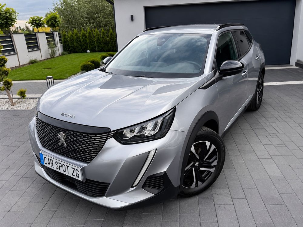 Peugeot 2008 II (2019-) 1.2T Allure S&S 2022