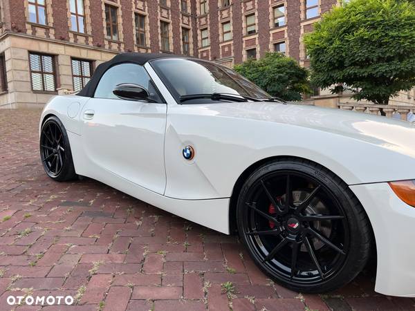 BMW Z4 3.0i - 11