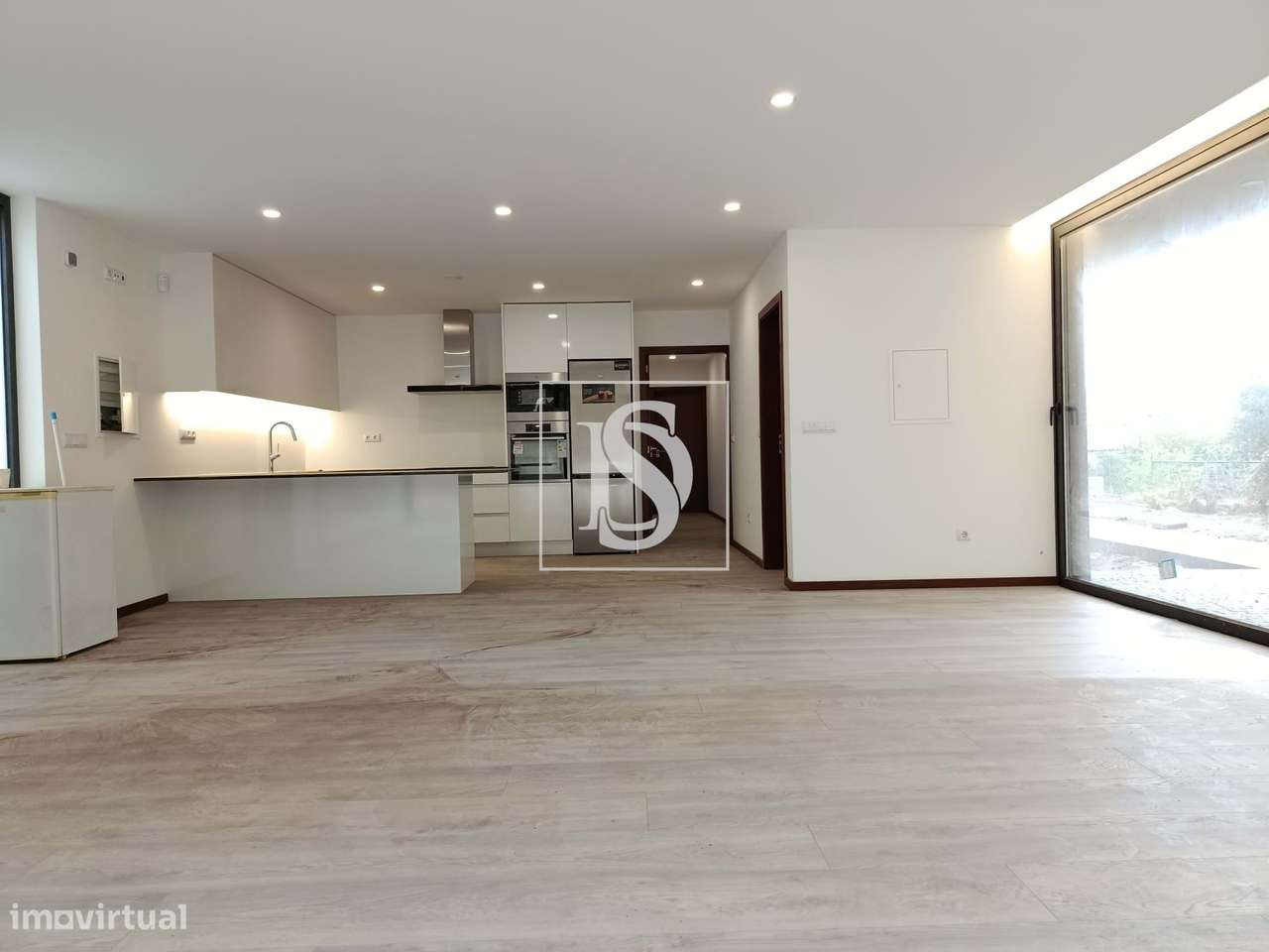 Moradia T3, Nova e Térrea - Grande imagem: 5/23