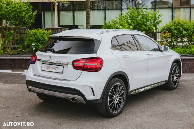 Mercedes-Benz GLA - 9