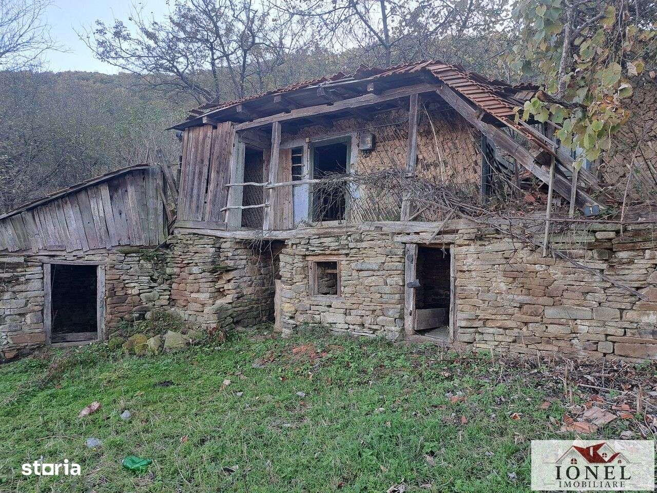 Casa cu 17399 mp teren in Valea Vintului - Imagine principală: 4/12