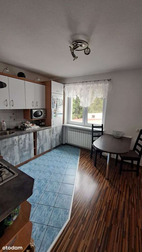 Do sprzedaży ładny, wolnostojący dom na dużej dzia-13