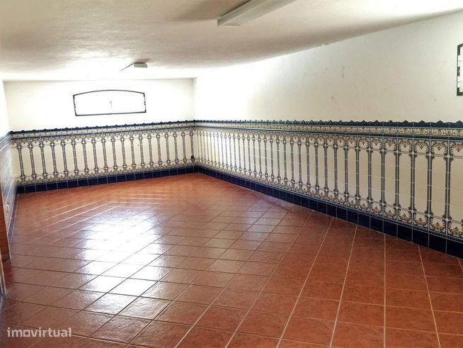 Excelente Moradia T5 em São Bernardo-14