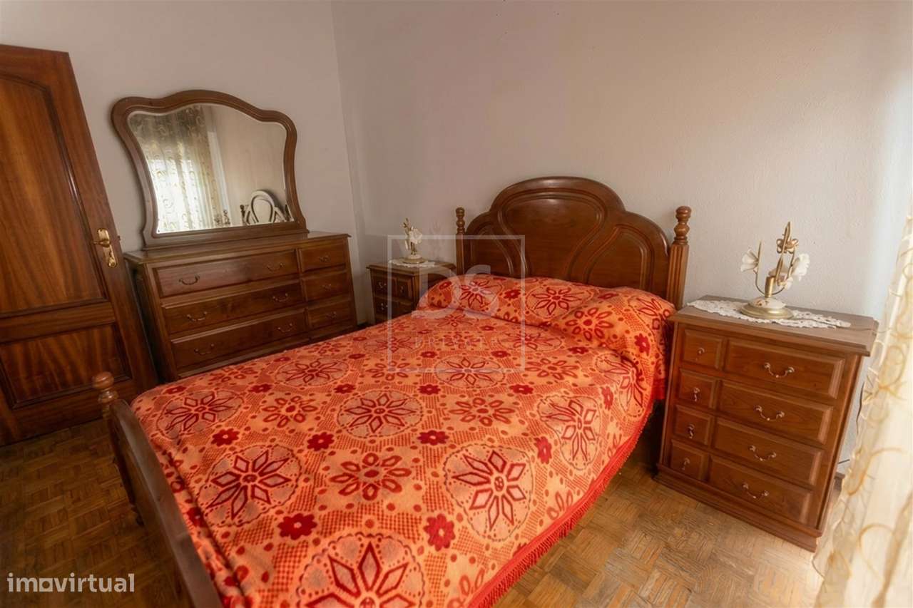 T2 com excelente localização no Porto – Campanhã-4