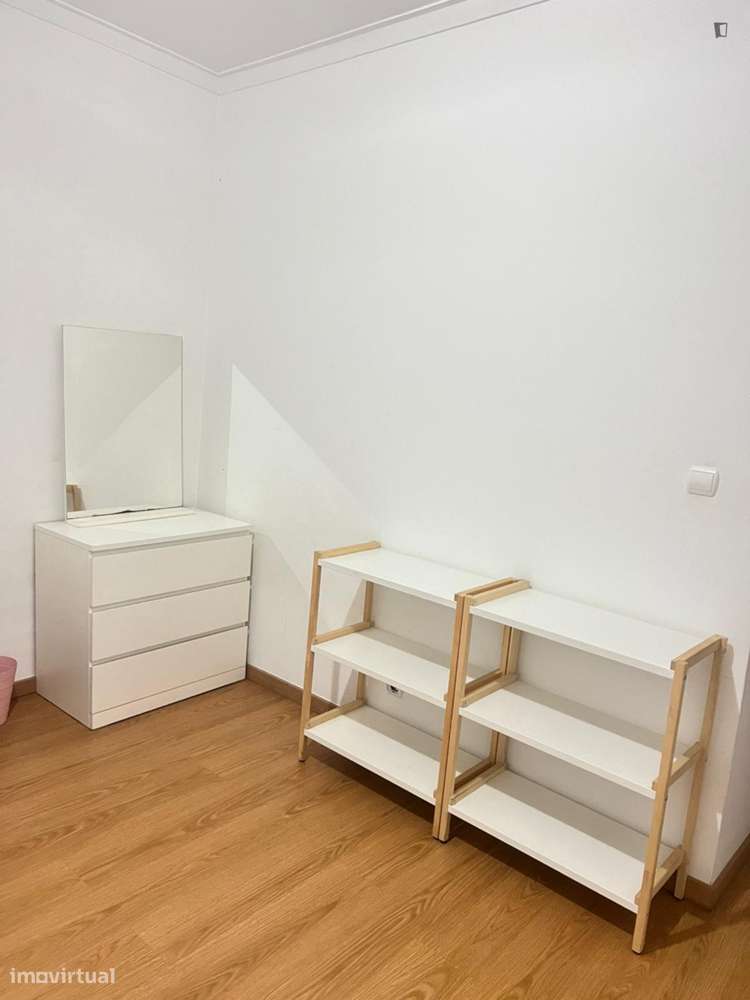 Quarto - localizado em Lumiar Lisbon - Grande imagem: 3/6