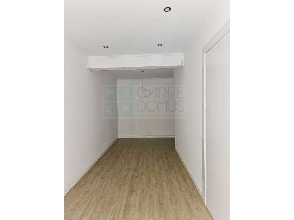 Espaçoso apartamento T3 na Ramada, Odivelas-40