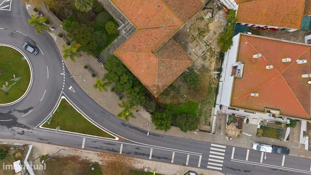 Moradia Senhorial com 16 divisões com Arrumos e Jardim, centro - Grande imagem: 3/60