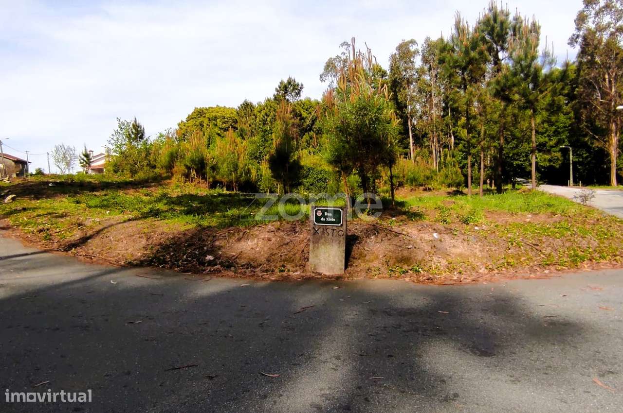 Terreno Urbano com Projeto Aprovado, Jesufrei – Vila Nova de Famali... - Grande imagem: 4/18