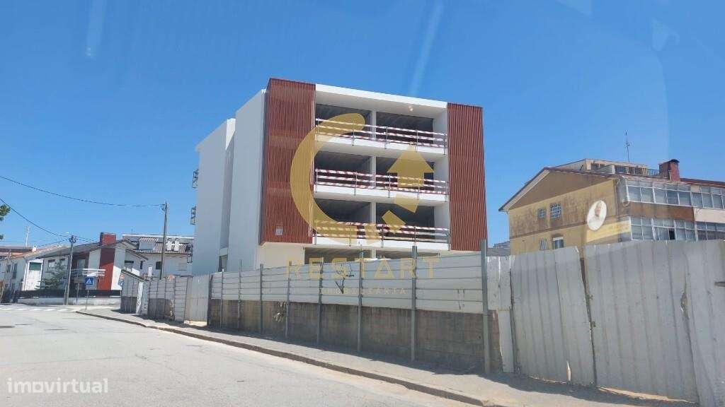 Loja com 280 m2 P/ Clinica ou Confeitaria  – Madalena, Vila Nova de Ga - Grande imagem: 3/10