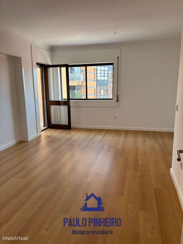 Apartamento T2 Totalmente Remodelado | Rio Tinto-10