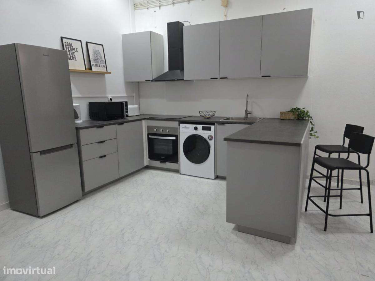 Apartamento com 1 quartos - localizado em Lisbon - Grande imagem: 4/5