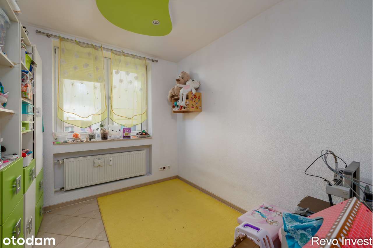 4-pokojowe, dobrze doświetlone mieszkanie wraz z  balkonem-15