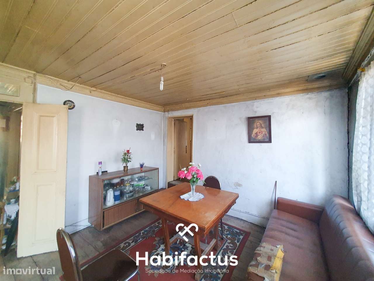 Moradia T3 à venda para Renovação em Paranhos da Beira - Seia-5