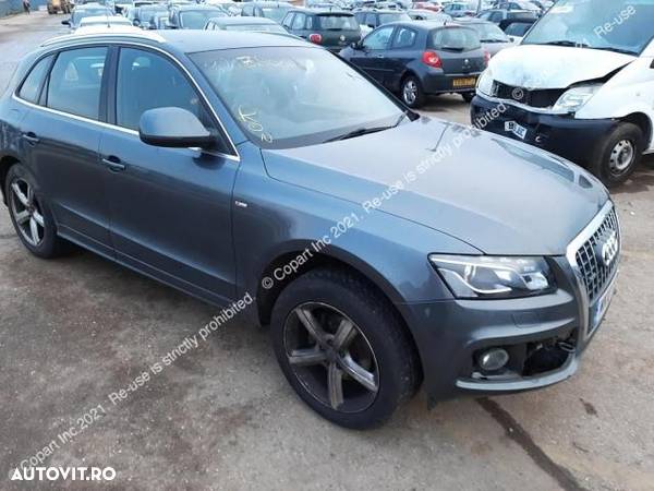 Dezmembrez Audi Q5 8R [2008 - 2012] Crossover 2.0 TDI MT quattro (170 hp) - 2