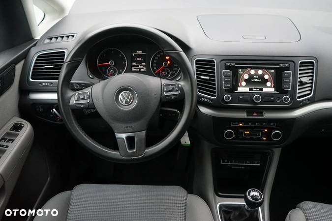 Volkswagen Sharan 2.0 TDI BlueMotion Technology Comfortline - 26