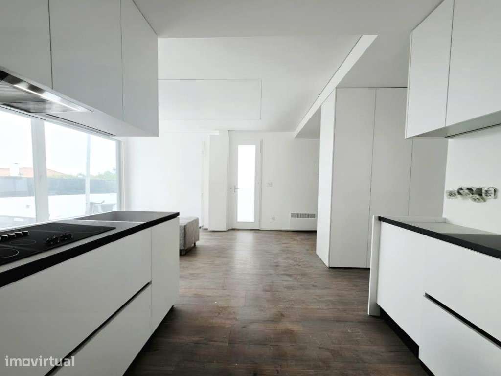 Moradia T2 +1, Contemporânea com Piscina Rua de Conímbriga, Zambuja...-9