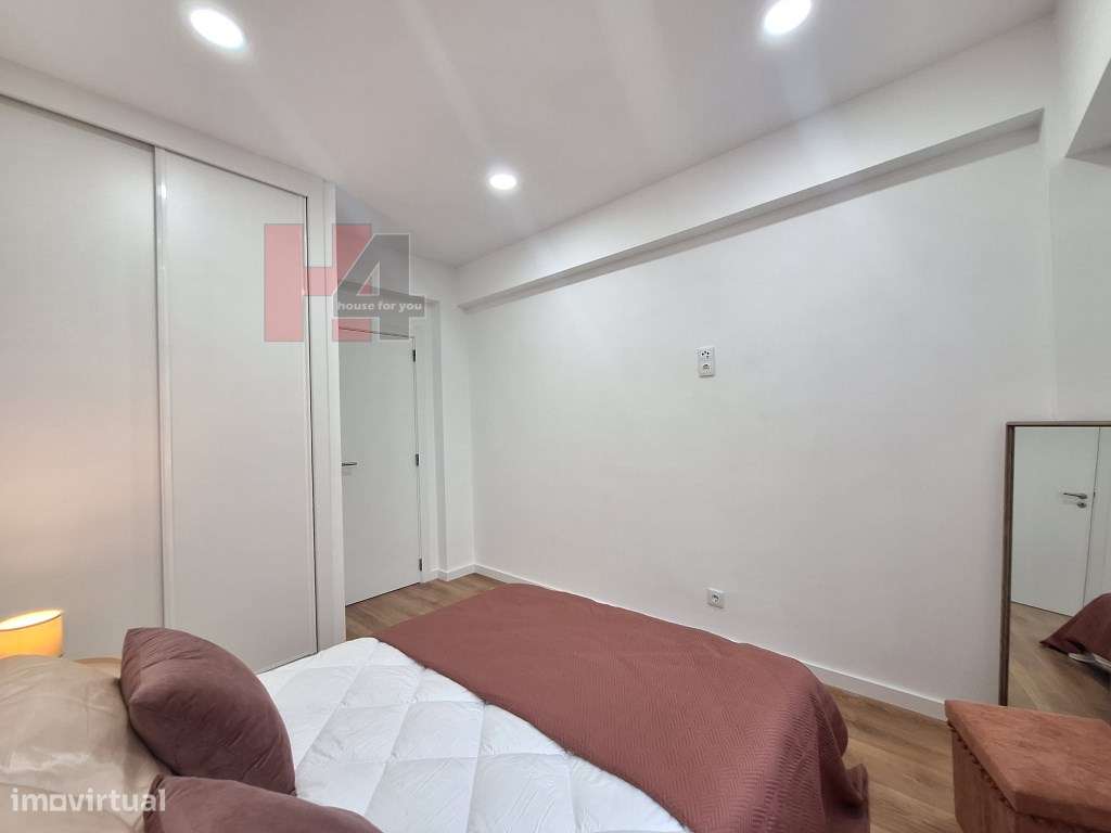 Apartamento T3 totalmente remodelado em Benfica-27