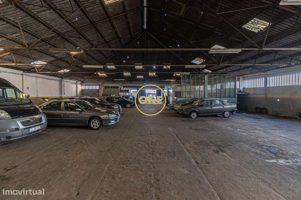 Armazém de excelência junto à VCI - Grande imagem: 4/28