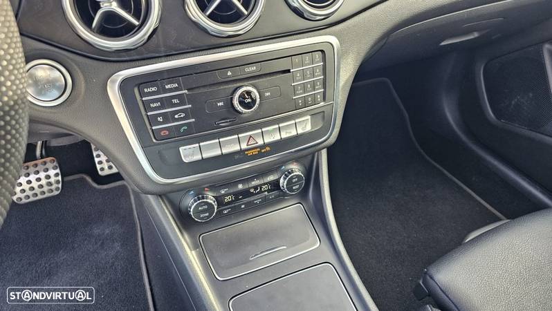 Mercedes-Benz GLA 220 d AMG Line - 28