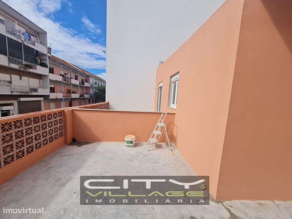 Prédio Centro Montijo-20