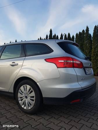 Ford Focus 1.5 TDCi Trend - 6