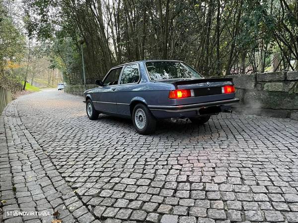 BMW 323 - 48