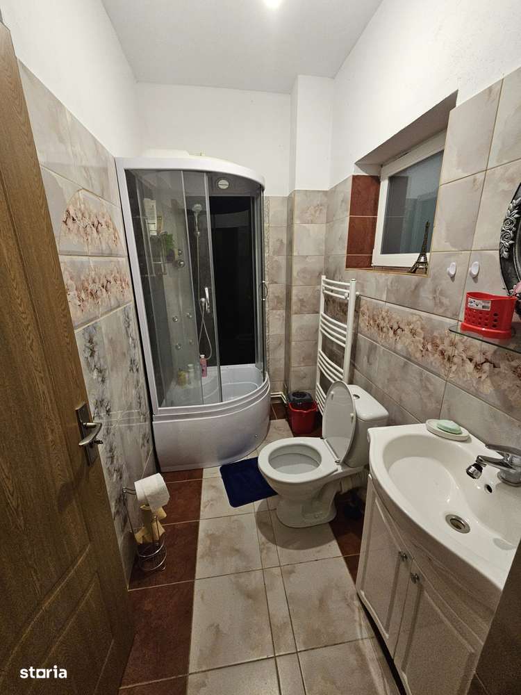 De vânzare Vilă P+1,Budeasa, teren 900 mp.,poziție frumoasă!-8