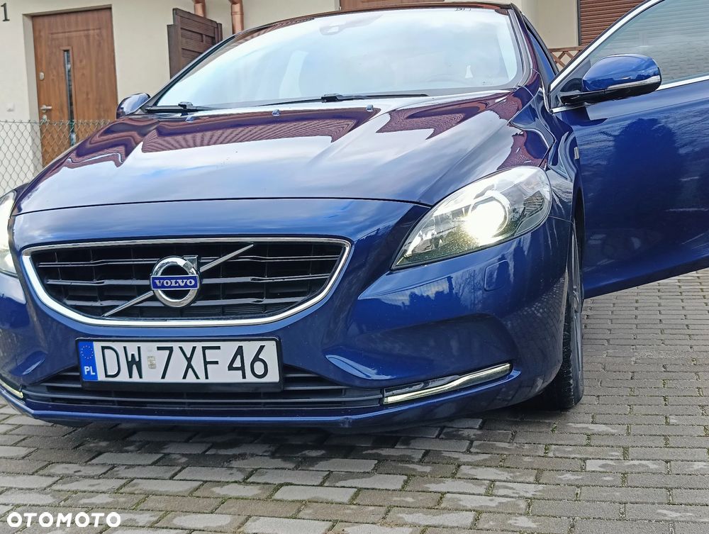 Volvo V40