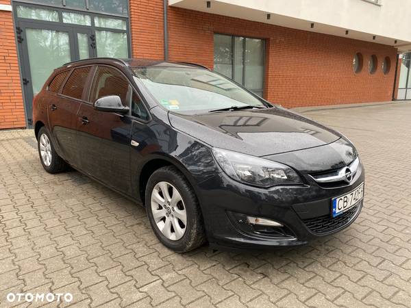 Opel Astra IV 1.4 T Cosmo - 3