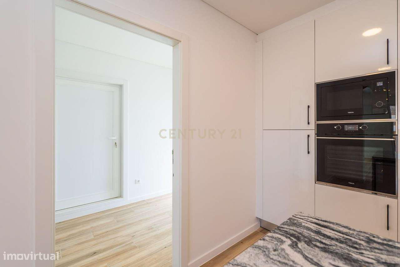 Sintra - Bolembre , moradia T4 nova, construção moderna e linhas conte-11