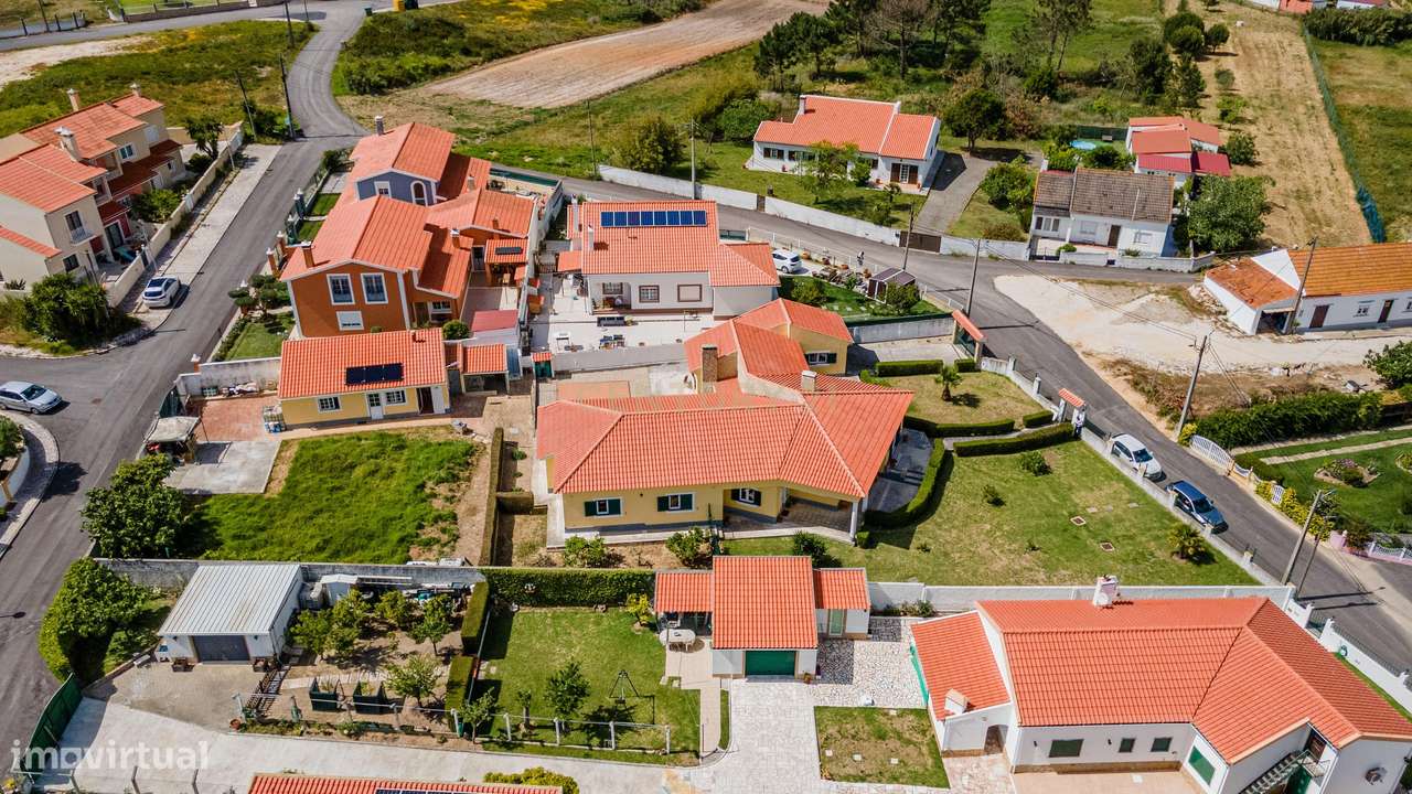 Moradia T4 térrea com lote de 1.600m2-31