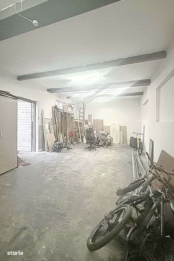 Spatiu depozitare - Imagine principală: 5/8