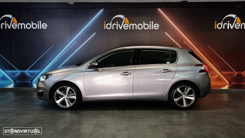 Peugeot 308 1.2 PureTech Allure J17 - 5