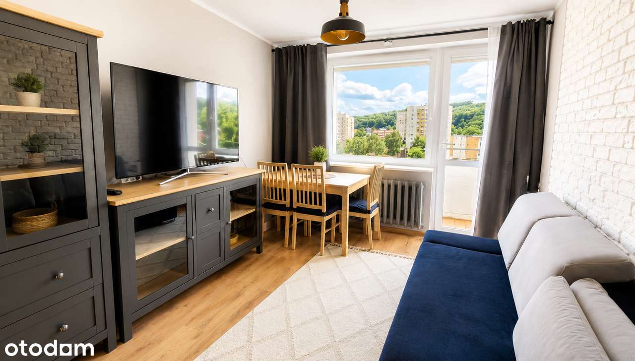 3 oddzielne pokoje z balkonem. Blisko SKM Leszczynki w Gdyni