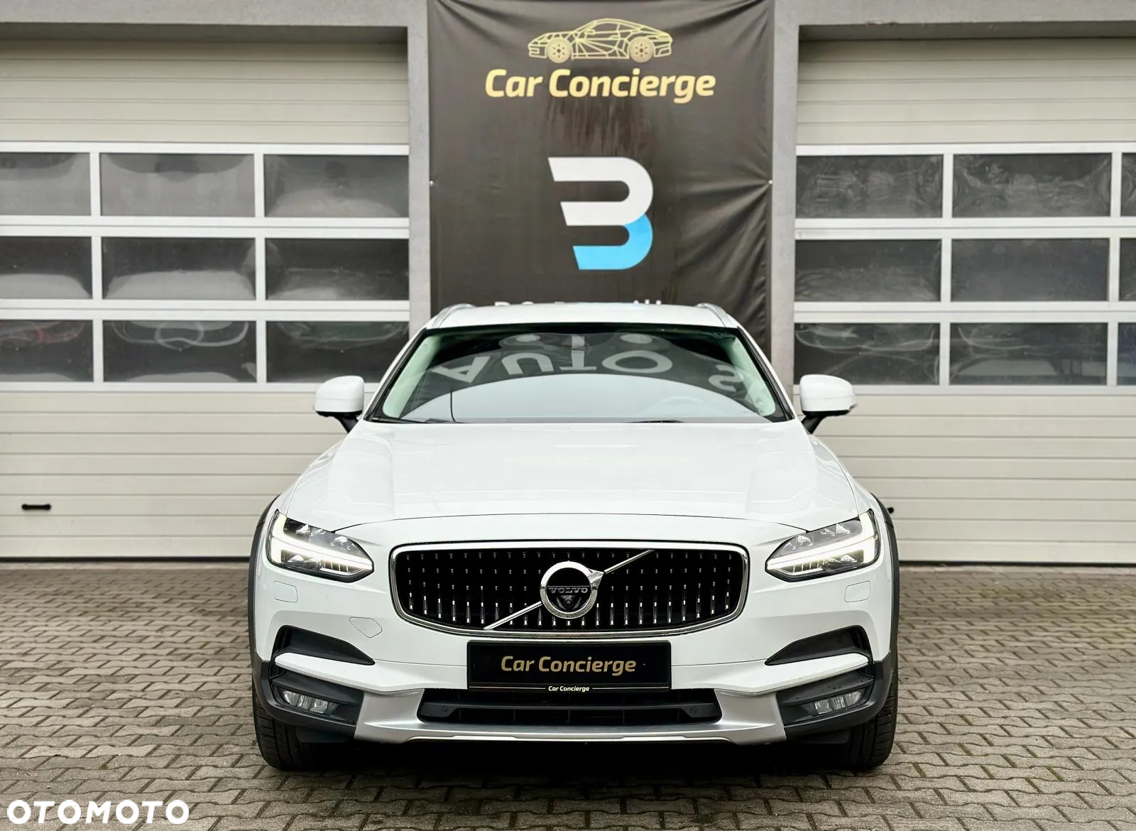 Volvo V90 Cross Country D5 AWD Pro - 2