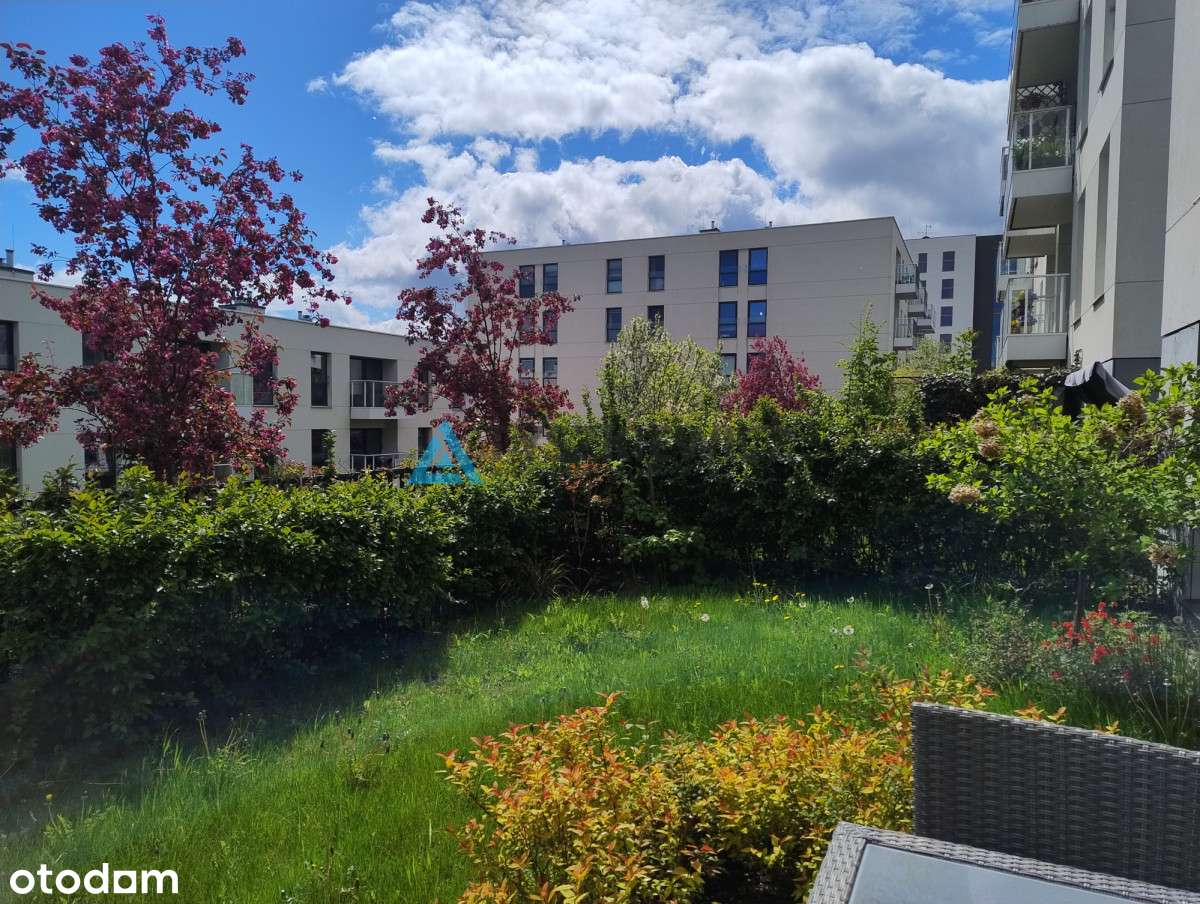 Mieszkanie z dużym ogródkiem i m. postojowym.-18