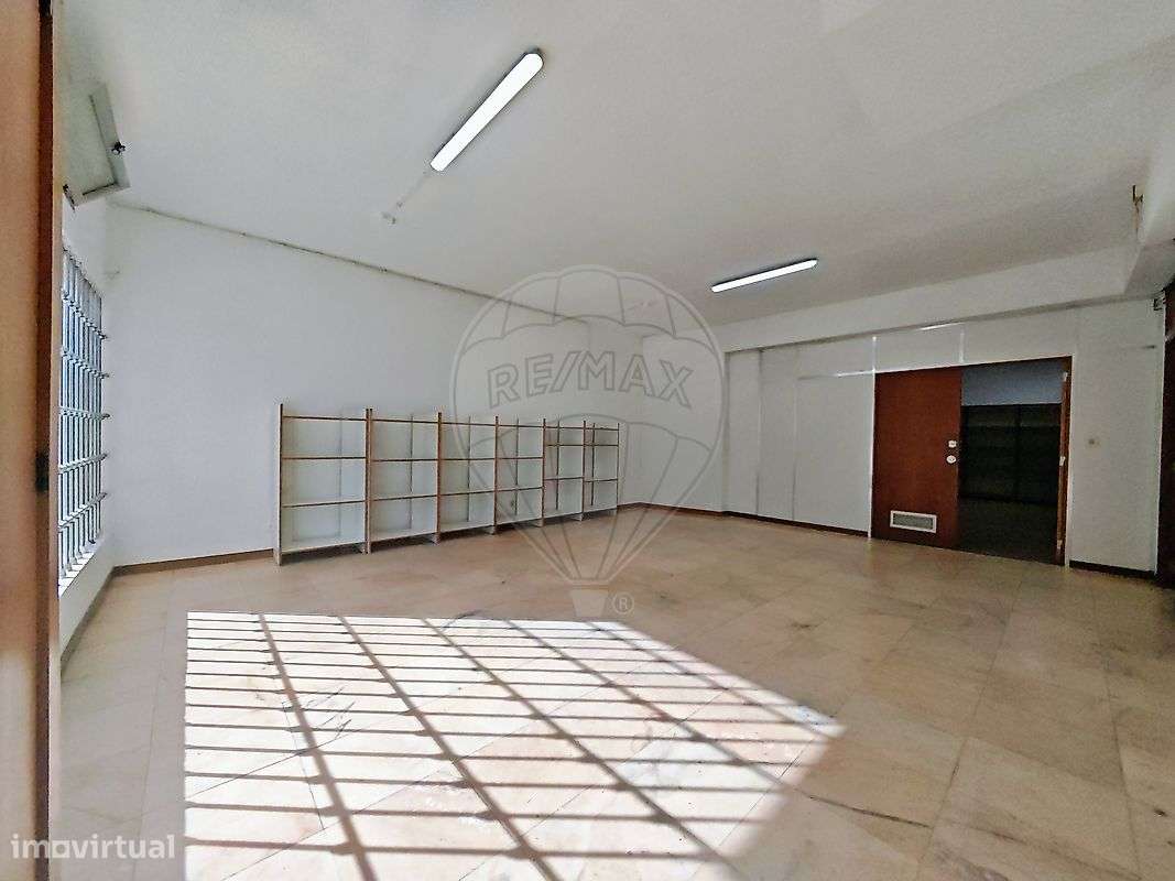 Loja  para arrendamento - Grande imagem: 3/34