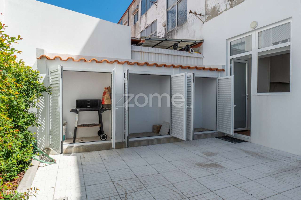 Apartamento T1+1 Baixa da Banheira-39