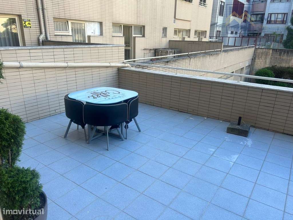 Excelente Apartamento T3 com Terraço em Condomínio Fechado-27